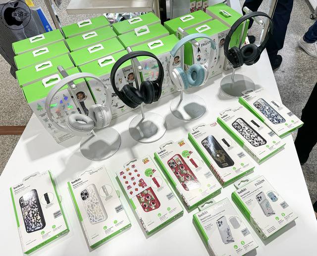 Belkin x Disney's 100th Anniversary Collection