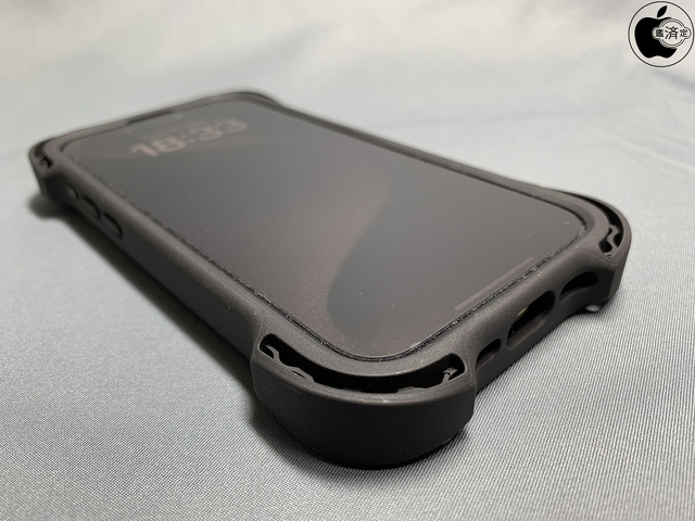 CASETiFY iPhone 15 Pro用ウルトラ バウンスケース