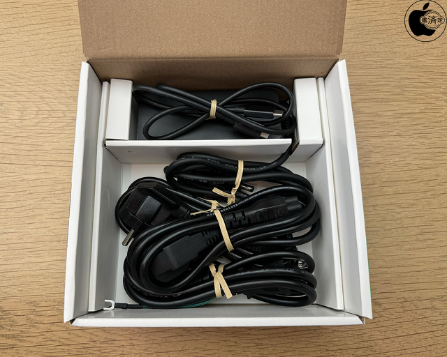 Belkin Belkin Connect Thunderbolt 4 Core Hub：同梱品