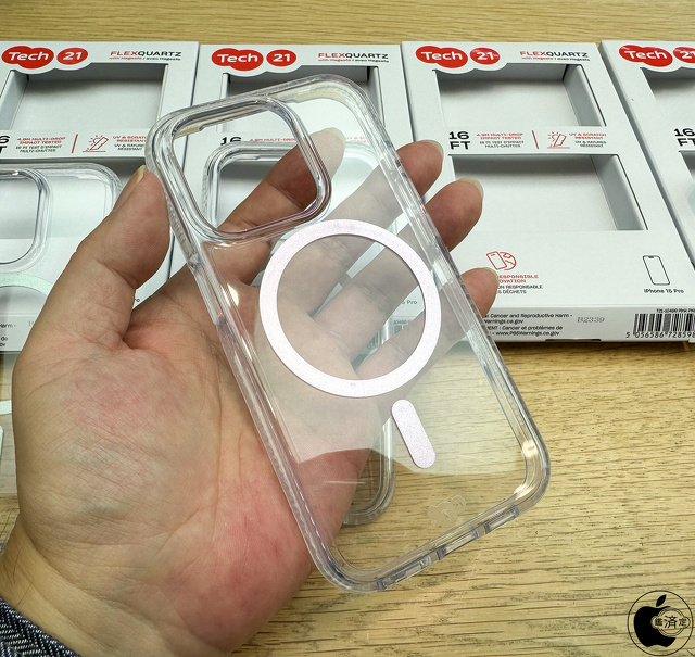 Tech21 FlexQuartz for iPhone 15 Pro（MagSafe対応）