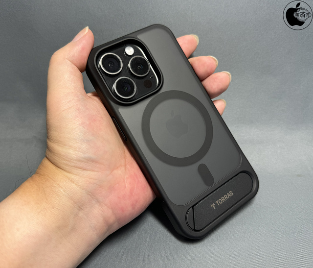 TORRAS UPRO Pstand for iPhone 15 Pro