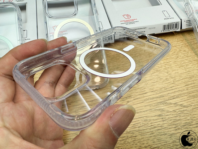 Tech21 FlexQuartz for iPhone 15 Pro（MagSafe対応）