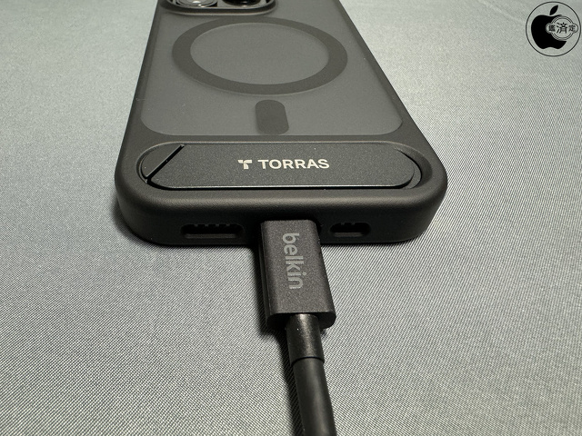 TORRAS UPRO Pstand for iPhone 15 Pro