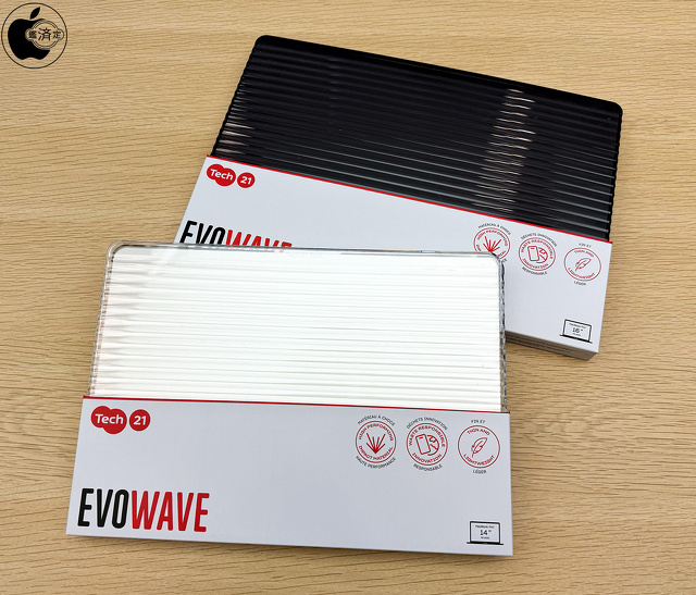 Tech21 Evo Hardshell Case for MacBook Air M2 2022