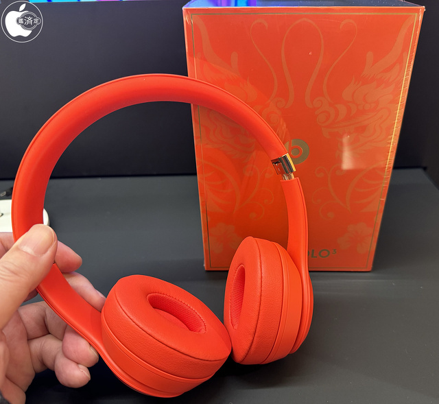 Beats Solo3 Wirelessヘッドフォン - Year of the Dragon Special Edition