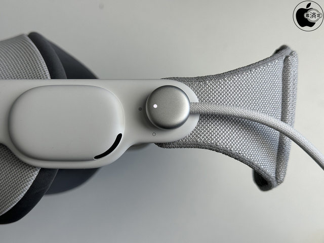 Apple Vision Proの電源コネクタ