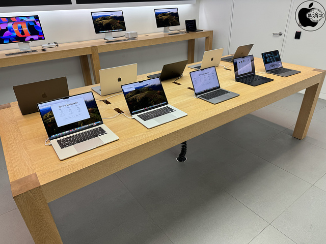 MacBook Air (M3, 2024)