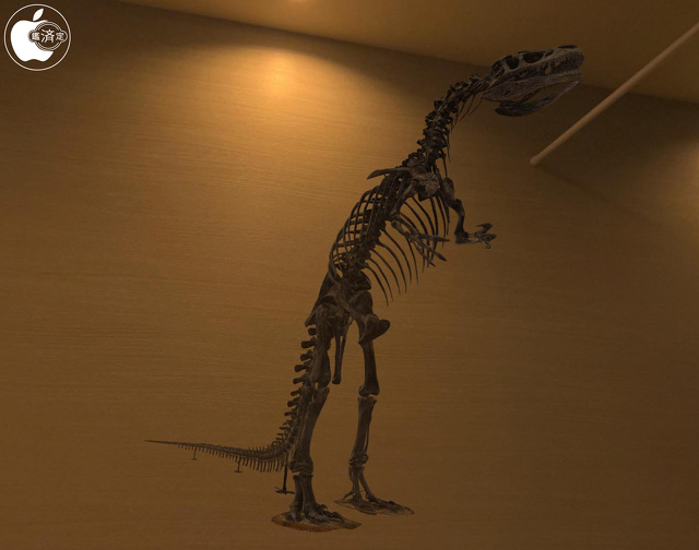 アロサウルス
