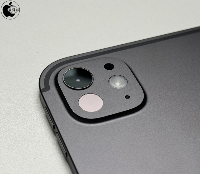 iPad Pro 13-inch (M4)背面カメラ