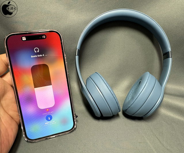 iPhone 15 Pro：Beats Solo 4
