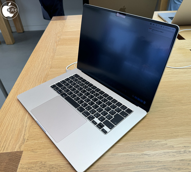 Kensington UltraThin Magnetic Privacy Screen for MacBook Air