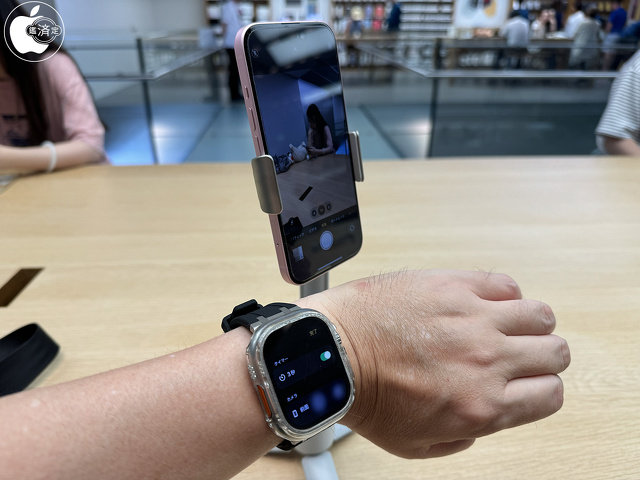 Insta360 Flow Pro：Apple Watch