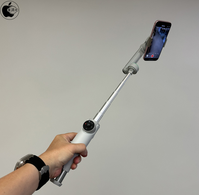 Insta360 Flow Pro iPhone用スタビライザー Buy Insta360 Flow Pro - AI Tracking Stabilizer - Insta360 Store