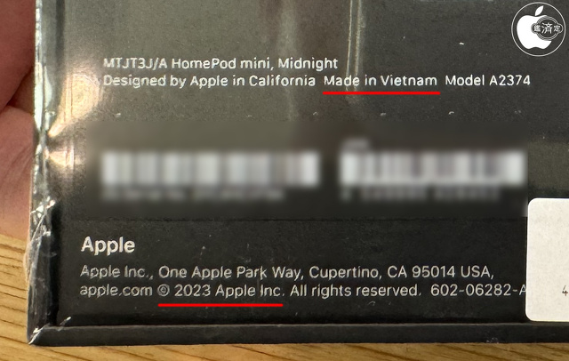 HomePod mini in midnight