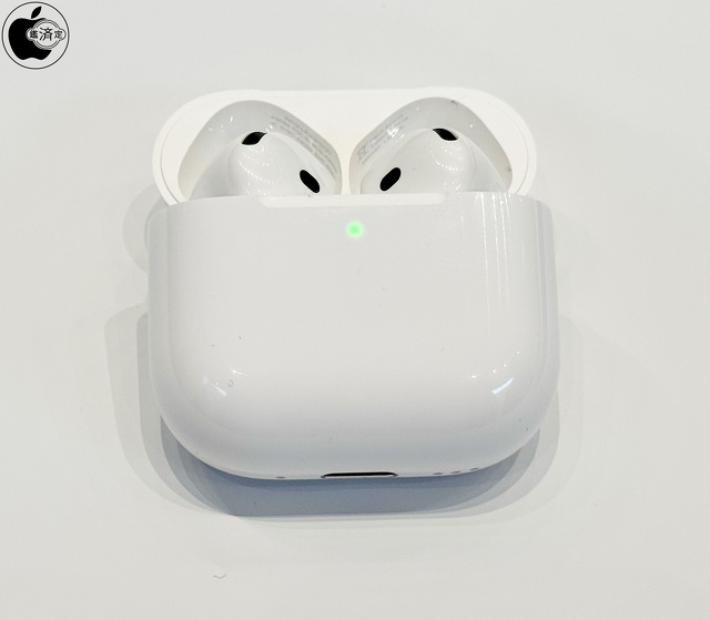 AirPods 4