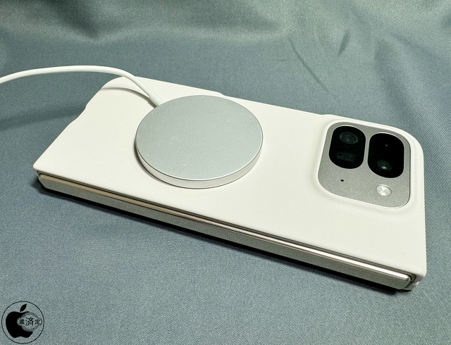 Google Pixel 9 Pro Fold:Apple MagSafe充電器