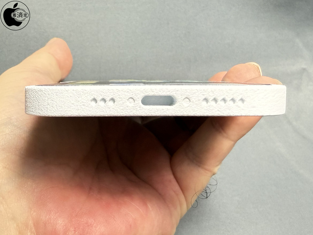 Alibaba.com：3D mock-up iPhone SE 4