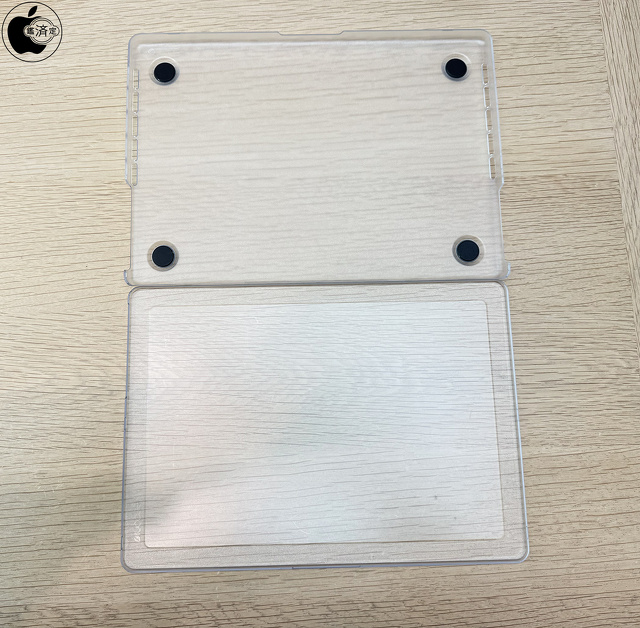 Incase Edge Hardshell Case for 14インチMacBook Pro