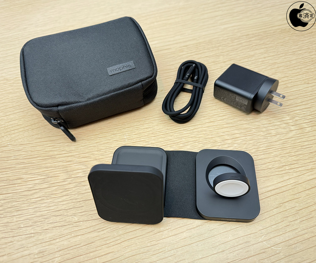 mophie 3-in-1 travel charger（MagSafe対応）