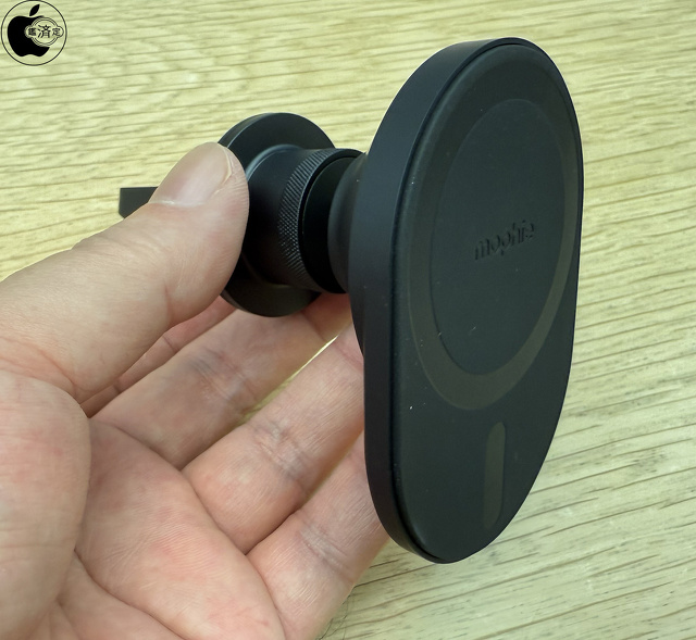 mophie Magnetic Car Vent Mount