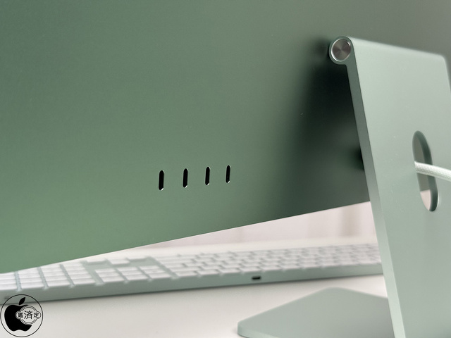 iMac (24-inch, 2024, Four ports):背面ポート