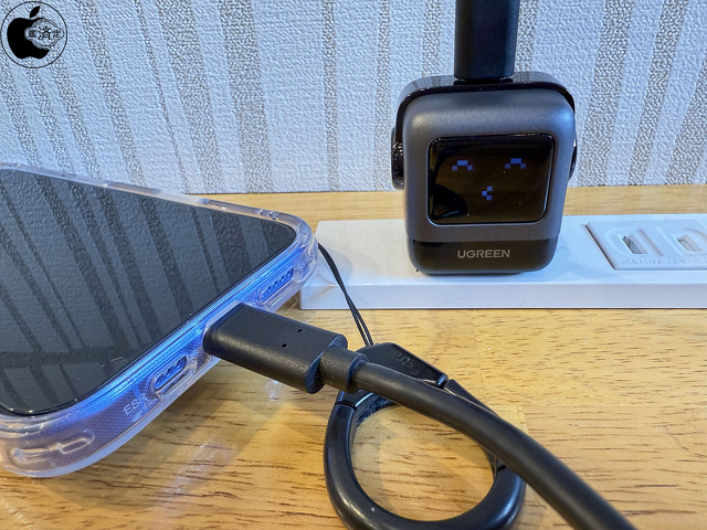 UGREEN Uno 急速充電器 30W