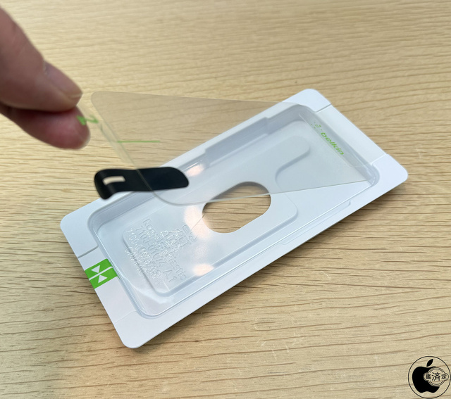 Belkin UltraGlassスクリーンプロテクター for iPhone 16e / 14 / 13 / 13 Pro