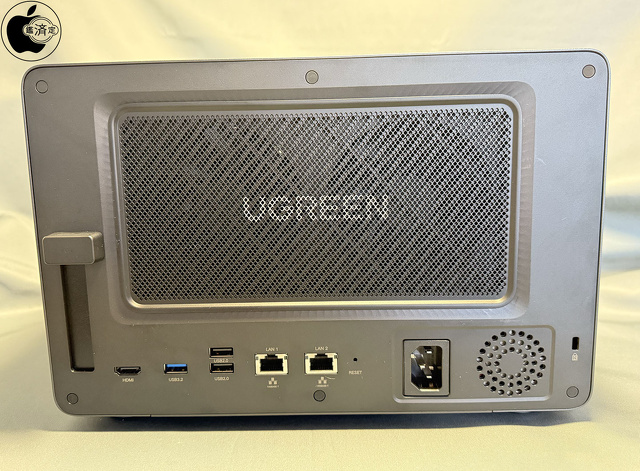 UGREEN NASync DXP6800 Pro