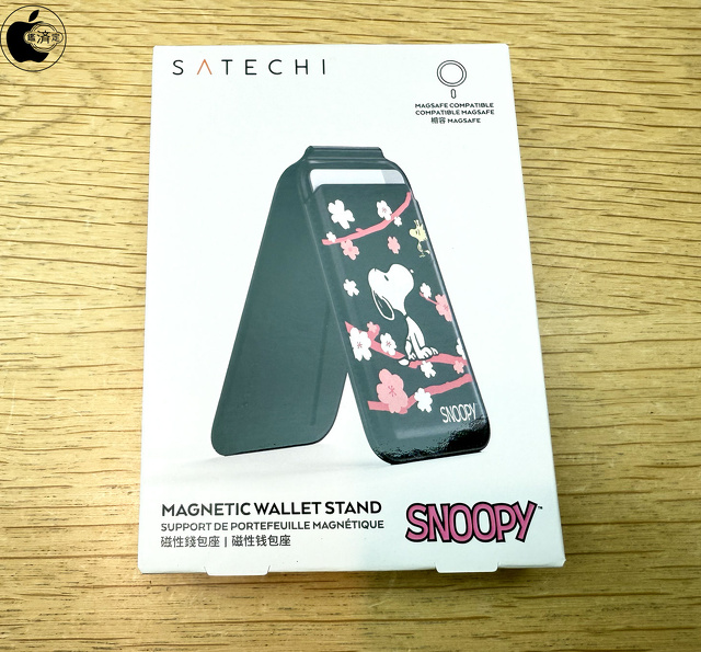 Satechi Magnetic Wallet Stand（MagSafe対応）- スヌーピーチェリーブロッサム