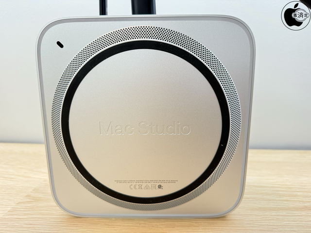 Mac Studio (2025):底面