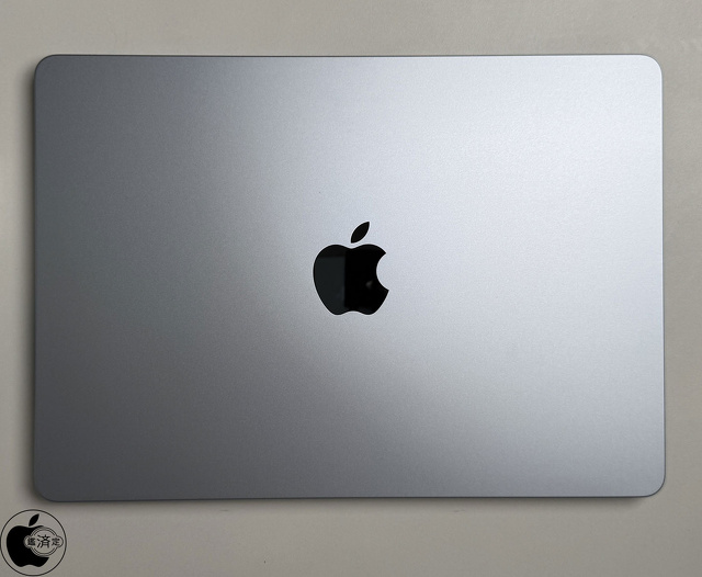 MacBook Air (13-inch, M4, 2025)