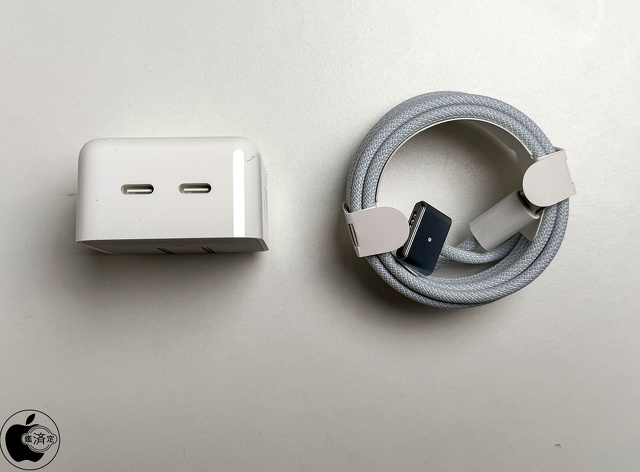 Apple デュアルUSB-Cポート搭載35Wコンパクト電源アダプタ