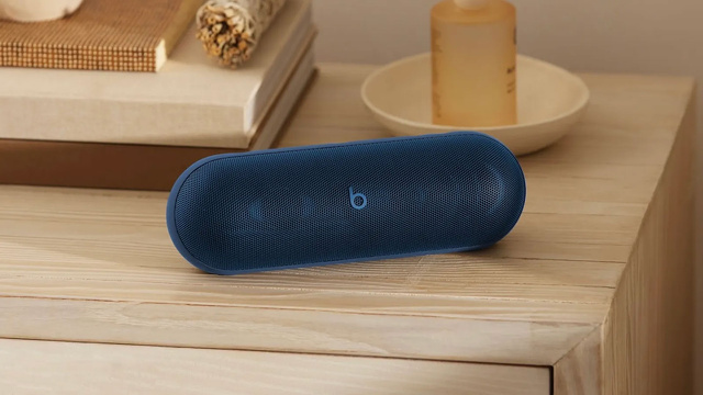 Beats Pill：ネイビーブルー