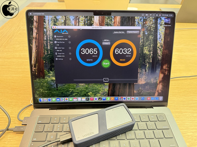 MacBook Pro(14インチ, M4, 2024)/Thunderbolt 4:UGREEN D705