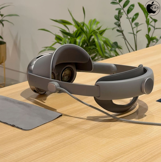 Android XR搭載ヘッドセット