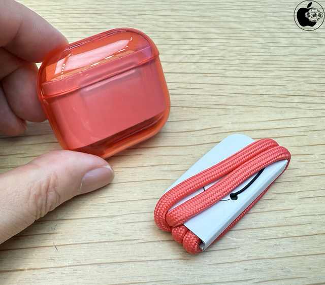 Tech21 Translucent EvoPop AirPods 4 Case
