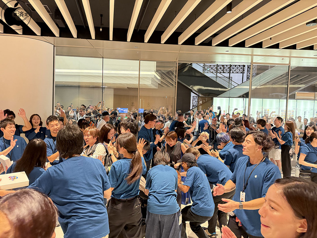 Apple 梅田 オープン