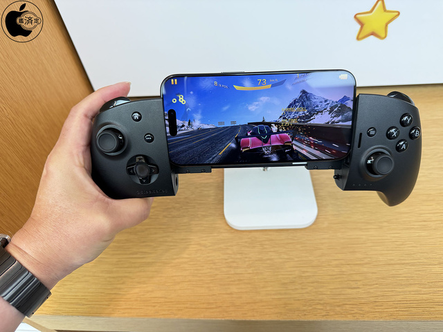 SteelSeries Nimbus Dual-Mode Cloud Controller