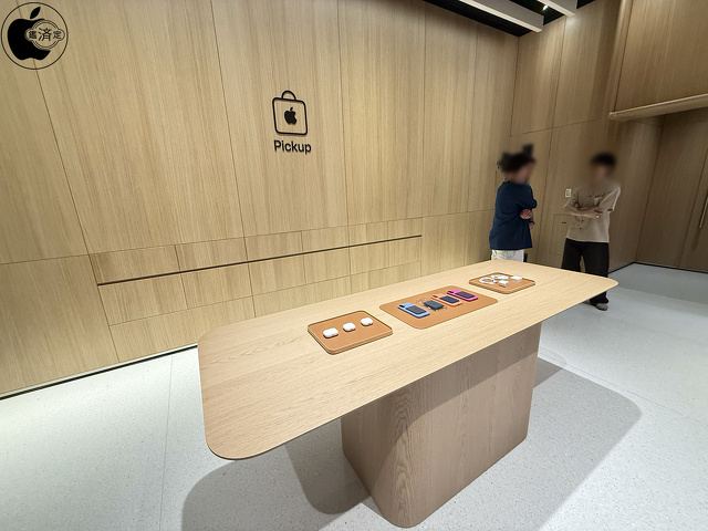 Apple 梅田:Apple Pickupステーション