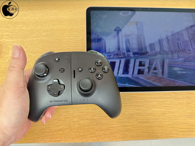 SteelSeries Nimbus Dual-Mode Cloud Controller