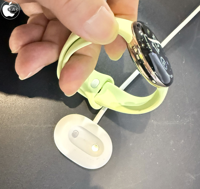 Google Pixel Watch 急速充電ホルダー