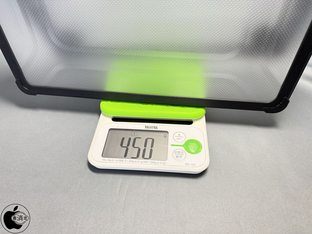 MacBook Pro（14-inch）用キックスタンド付き耐衝撃ケース：450g