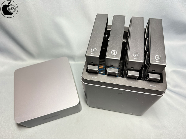 UGREEN NAS DH4300 Plus