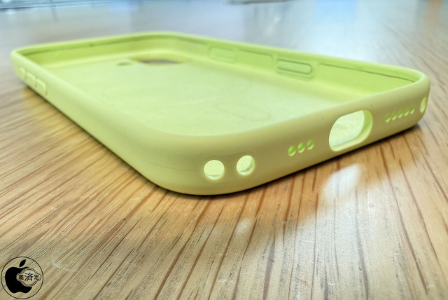 MagSafe対応iPhone 17シリコーンケース