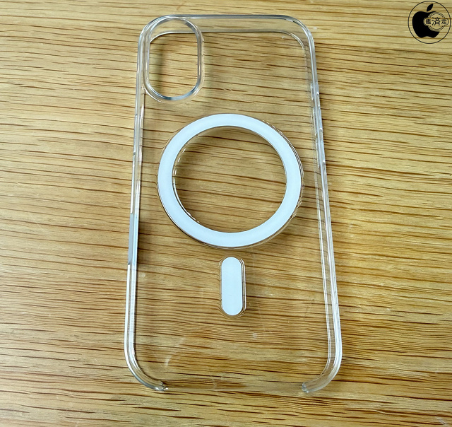 MagSafe対応iPhone 17クリアケース