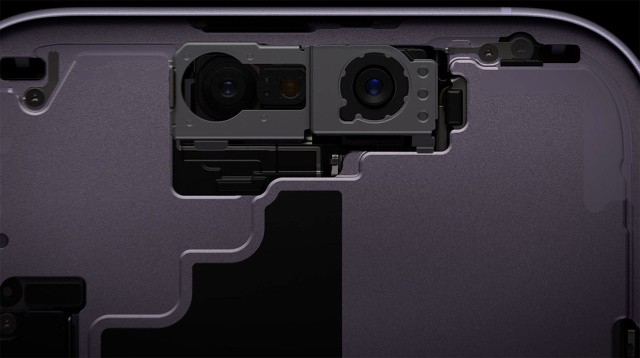 iPhone 17:センターフレームフロントカメラ