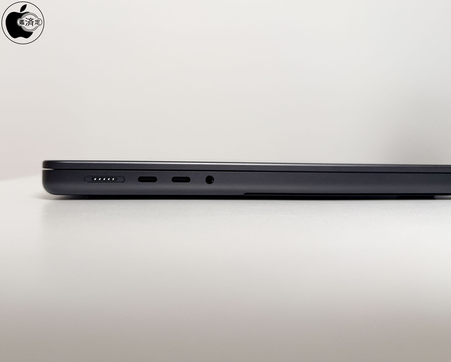 MacBook Pro (14-inch, M5)/M5：左側面ポート