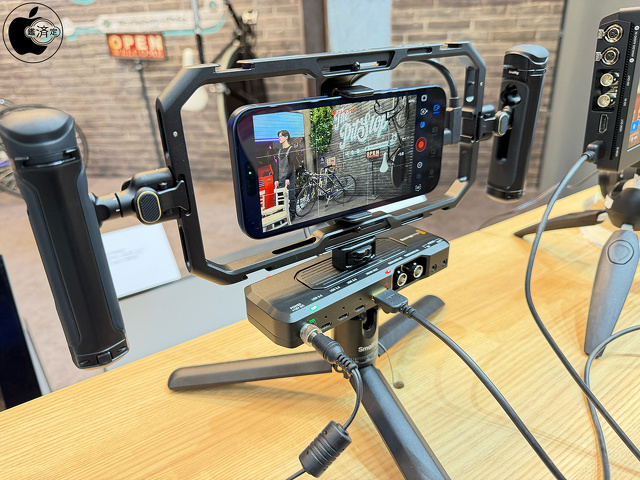 Blackmagic Camera ProDock