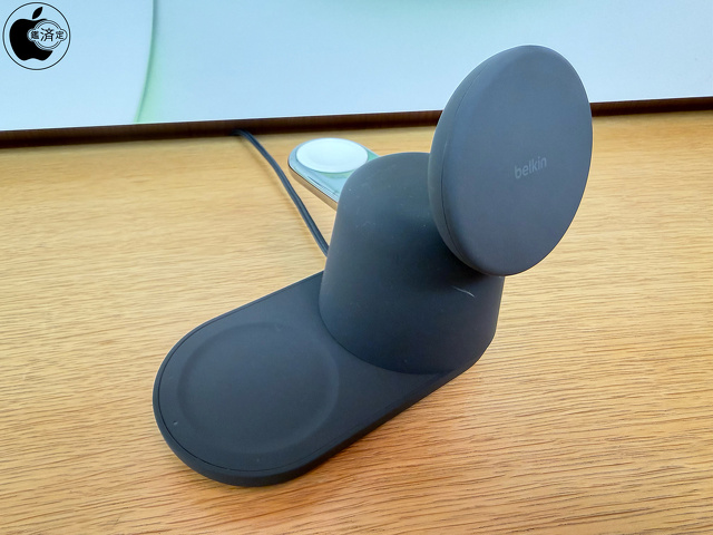 Belkin UltraCharge Pro 3-in-1 Magnetic Charging Dock