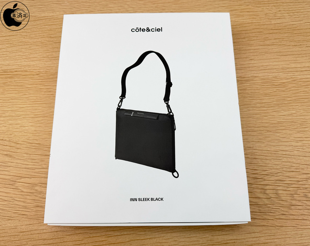 Cote & Ciel Inn Sleek Bag for 11インチiPad